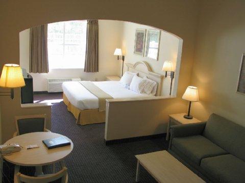 Express & Plant By Ihg 3*